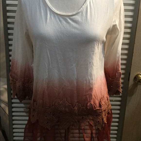 Monoreno Tops - MONORENO szL ombré cream to rust tunic B36” w/lace